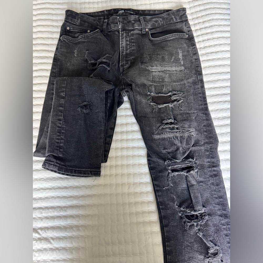 Greyish black Zara men’s skinny Jeans
